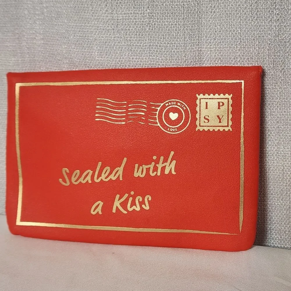 Ipsy Cosmetic Makeup Travel Organizer Purse SWAK Sealed With A Kiss